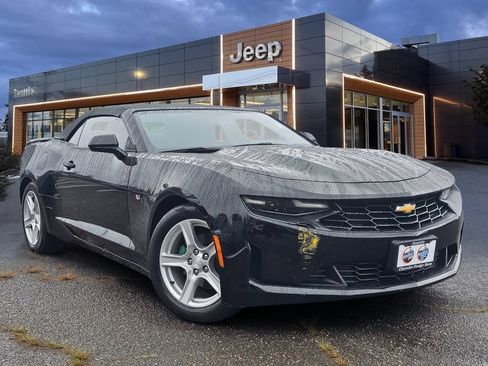 Used 2019 Chevrolet Camaro LT RWD image 1