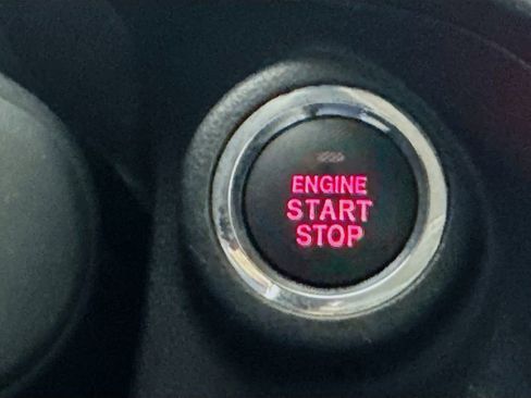 Used 2020 Subaru Forester Premium image 18