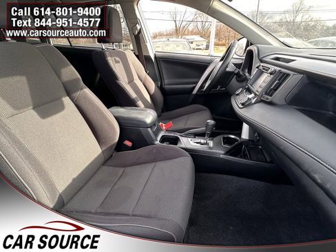 Used 2018 Toyota RAV4 XLE w/ Plus Extra Value Package image 25