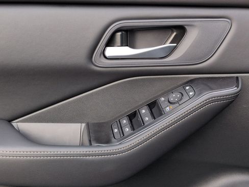 New 2026 Nissan Rogue SV FWD image 13