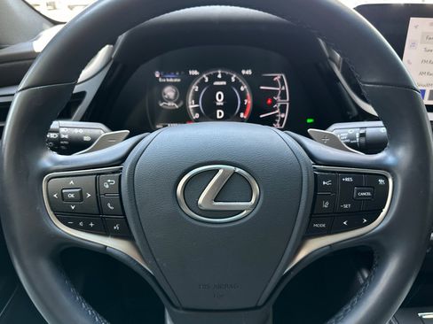 Certified 2025 Lexus ES 350 w/ Premium Package FWD image 11