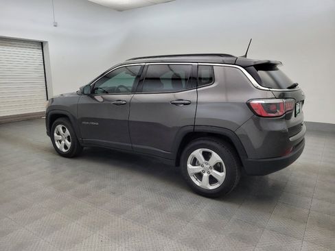 Used 2018 Jeep Compass Latitude w/ Popular Equipment Group FWD image 3