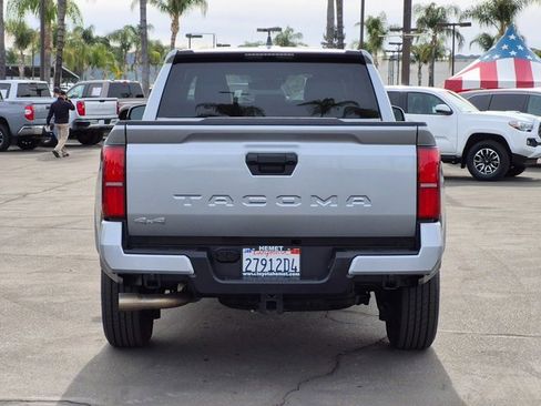 Used 2025 Toyota Tacoma SR5 image 7