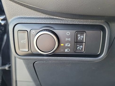 New 2026 Ford Explorer Active RWD image 9