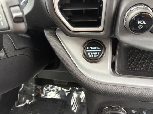 Certified 2024 Ford Bronco Sport Big Bend AWD/4WD image 29