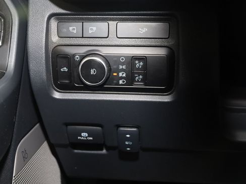 Used 2023 Ford F250 Lariat w/ Lariat Ultimate Package AWD/4WD image 26