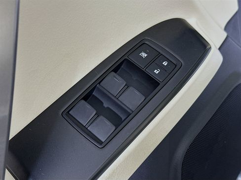 Used 2023 Lexus GX 460 Premium AWD/4WD image 18