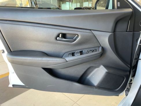 Certified 2024 Nissan Sentra S image 9