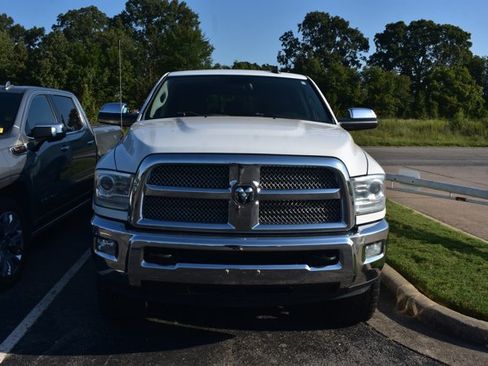Used 2014 RAM 2500 Longhorn AWD/4WD image 2