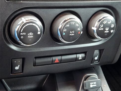 Used 2014 Dodge Challenger R/T image 20