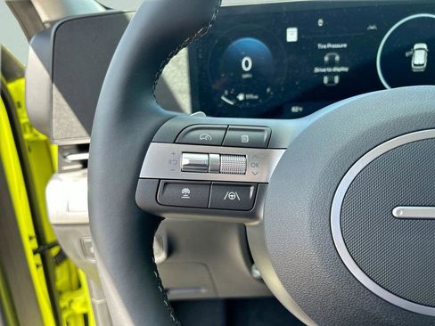 New 2026 Hyundai Kona Limited FWD image 32
