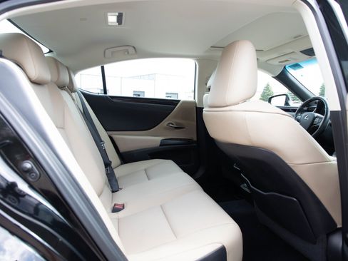 Used 2021 Lexus ES 250 w/ Premium Package AWD/4WD image 12