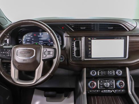 Used 2023 GMC Yukon Denali w/ Max Trailering Package AWD/4WD image 18
