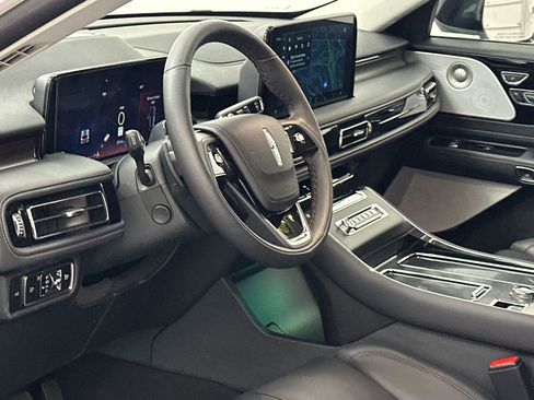 New 2026 Lincoln Aviator Reserve image 16