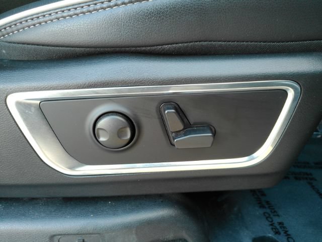 Used 2026 RAM 1500 Laramie AWD/4WD image 22