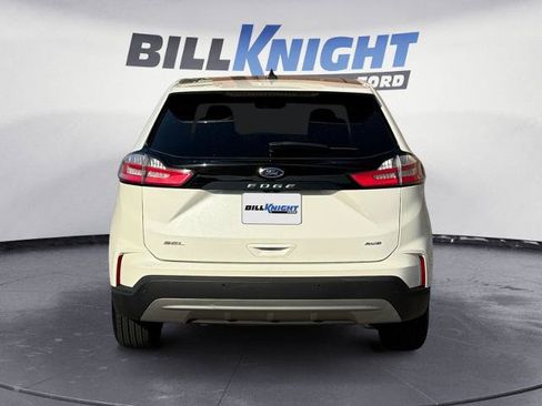 Certified 2023 Ford Edge SEL w/ Convenience Package AWD/4WD image 4