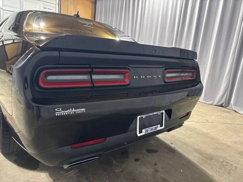 Used 2020 Dodge Challenger R/T RWD image 8