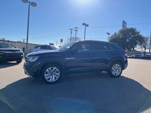 Used 2021 Volkswagen Atlas Cross Sport SE image 4