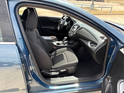 Used 2024 Chevrolet Malibu LT FWD image 14