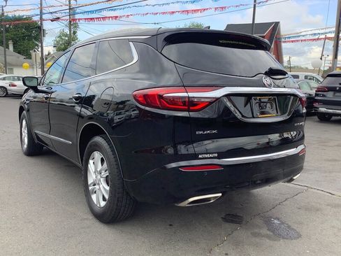 Used 2018 Buick Enclave Essence AWD/4WD image 5
