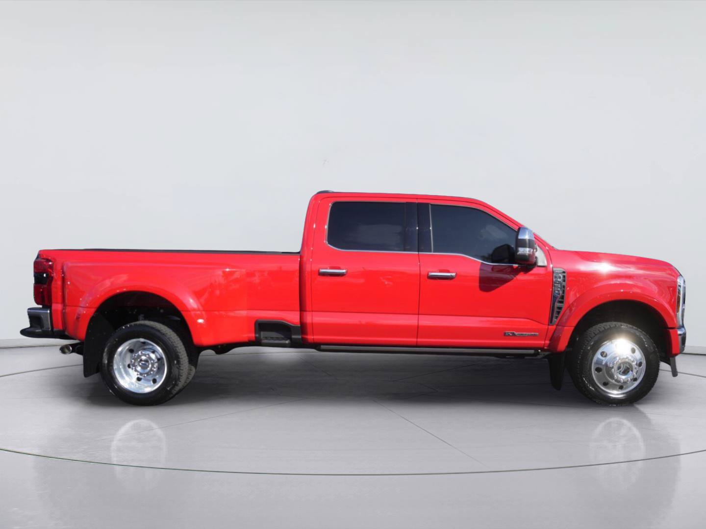 Used 2026 Ford F450 Lariat w/ Lariat Ultimate Package AWD/4WD image 5
