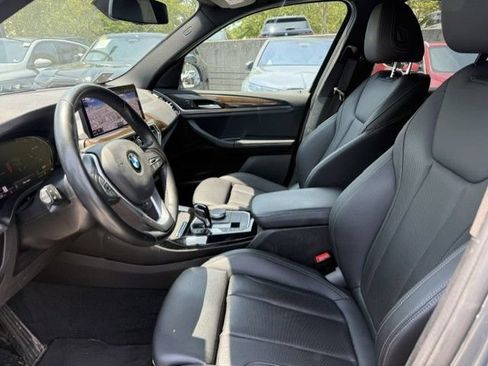 Used 2023 BMW X3 xDrive30i w/ Premium Package AWD/4WD image 3