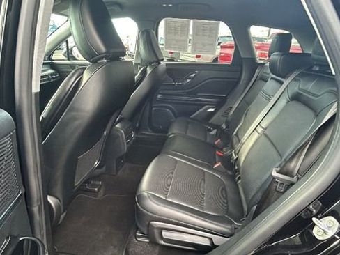 Used 2022 Lincoln Corsair FWD w/ Equipment Group 101A image 15