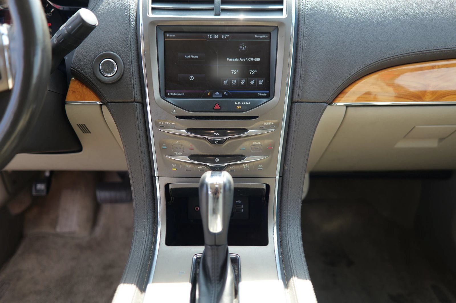 Used 2013 Lincoln MKX AWD image 22
