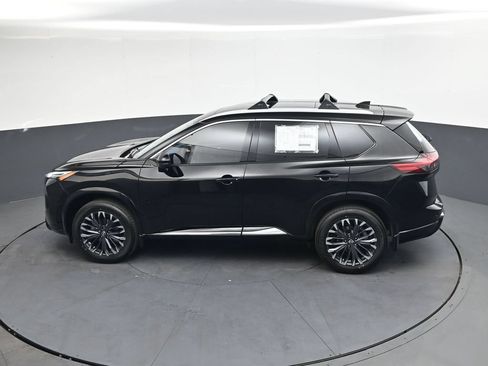 Certified 2026 Nissan Rogue SV FWD image 38