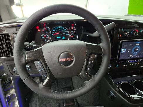 New 2025 GMC Savana 2500 w/ Driver Convenience Package image 18
