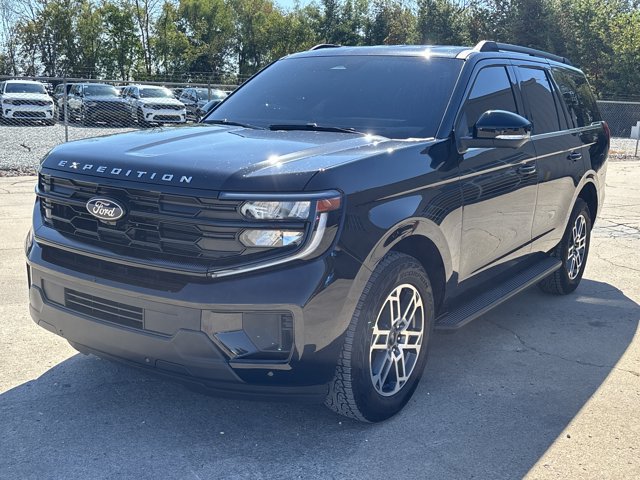 Used 2026 Ford Expedition Active AWD/4WD image 13