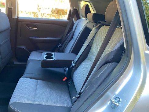 Used 2021 Nissan Rogue SV FWD image 35