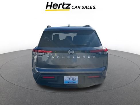 Used 2025 Nissan Pathfinder SV image 4