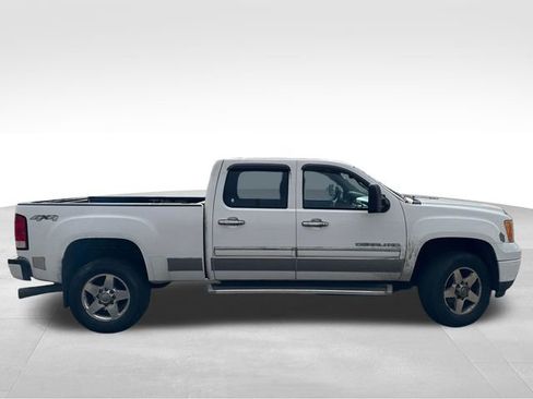 Used 2012 GMC Sierra 2500 Denali image 8
