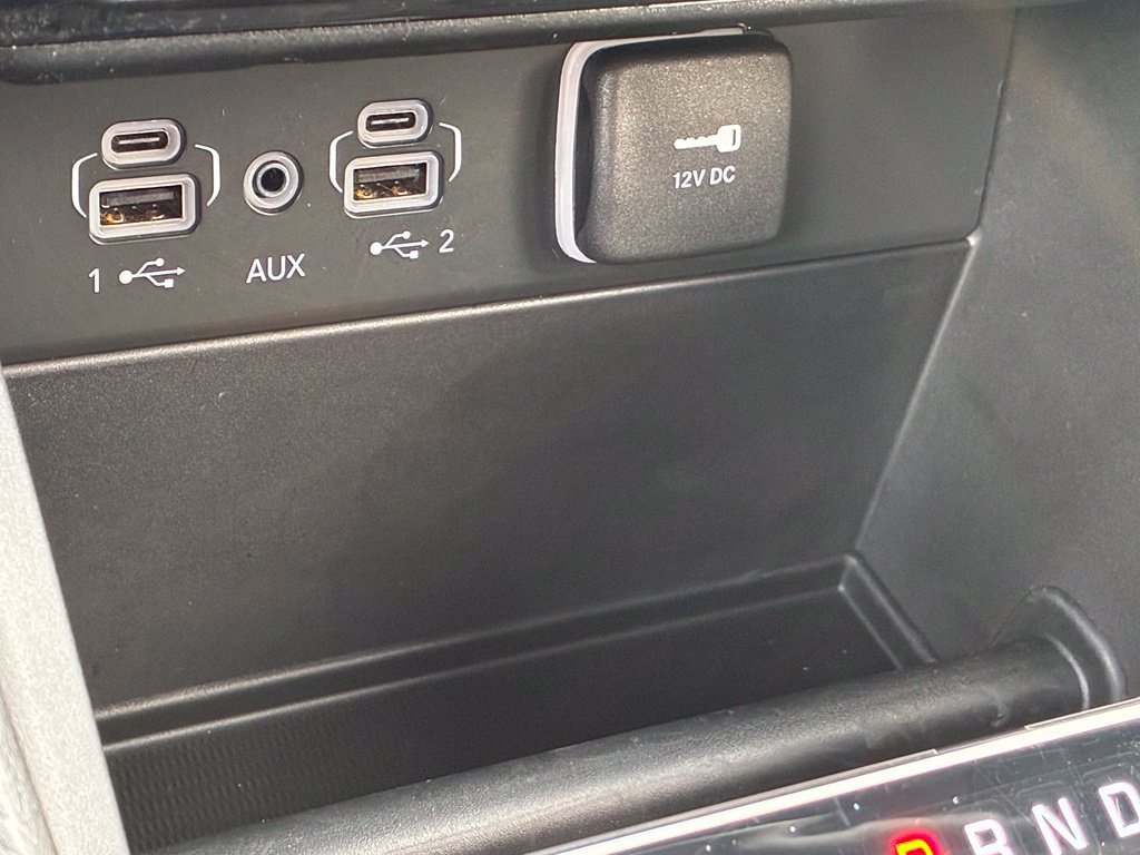 Used 2023 Jeep Grand Cherokee Laredo AWD/4WD image 25