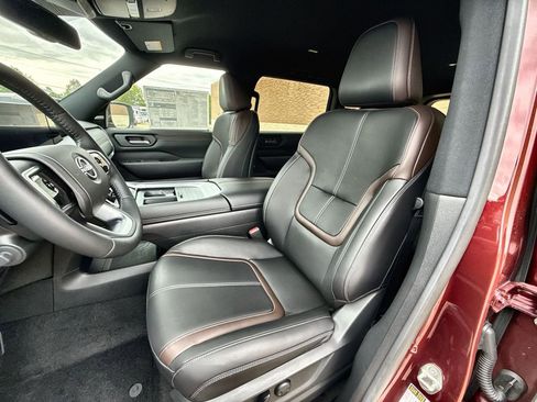 New 2025 Nissan Armada SL w/ Captain's Chari Seat Package image 13