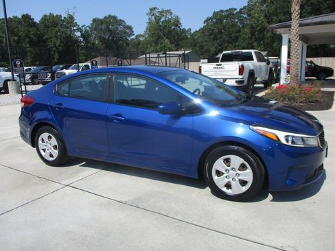 Used 2017 Kia Forte LX FWD image 16