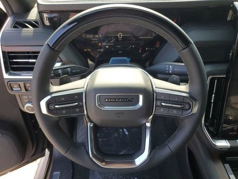 New 2026 GMC Yukon Denali w/ Denali Reserve Package AWD/4WD image 21