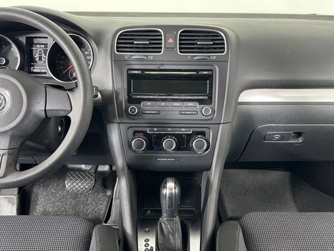 Used 2013 Volkswagen Golf 2.5L Hatchback 4D image 34