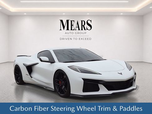 Used 2025 Chevrolet Corvette Z06 w/ Stealth Interior Trim Package RWD image 8