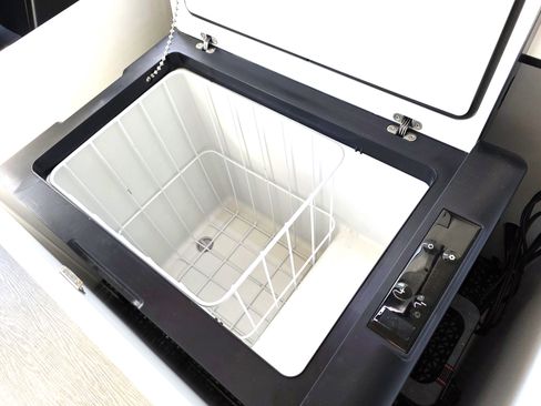 New 2023 RAM ProMaster 2500 w/ Safety Group image 9