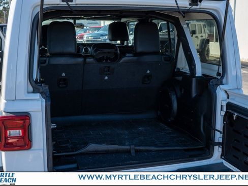 Certified 2021 Jeep Wrangler Unlimited Sahara image 31