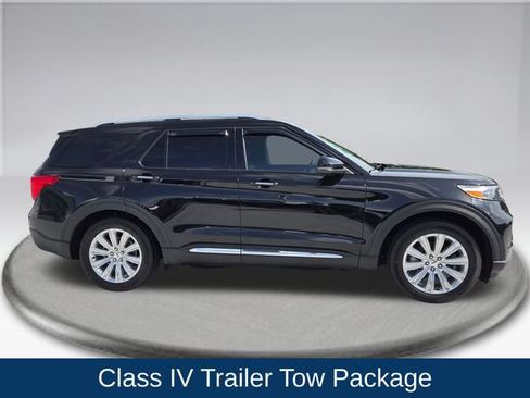 Used 2024 Ford Explorer Limited w/ Limited Technology Package RWD image 11