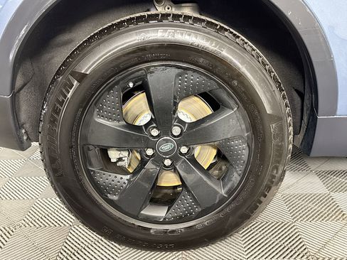 Used 2020 Land Rover Discovery Sport S image 32