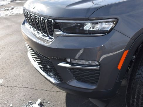 New 2025 Jeep Grand Cherokee Limited w/ Trailer Tow Package image 12