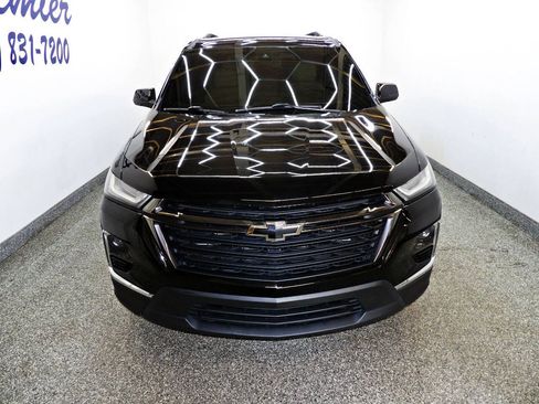 Used 2022 Chevrolet Traverse LS w/ Midnight/Sport Edition FWD image 2