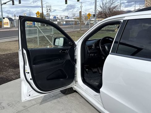 Used 2023 Dodge Durango GT image 10