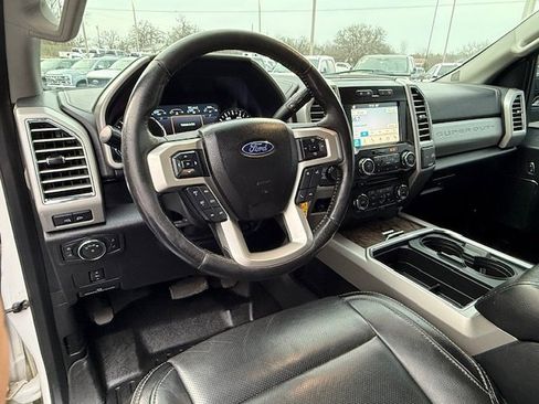 Used 2017 Ford F250 Lariat w/ Chrome Package image 11