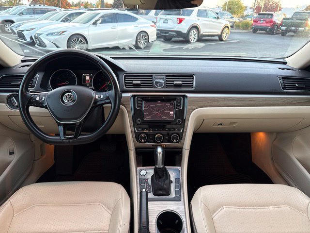 Used 2017 Volkswagen Passat 1.8T SE FWD image 16