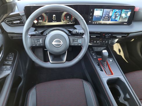 New 2026 Nissan Kicks SR AWD/4WD image 10